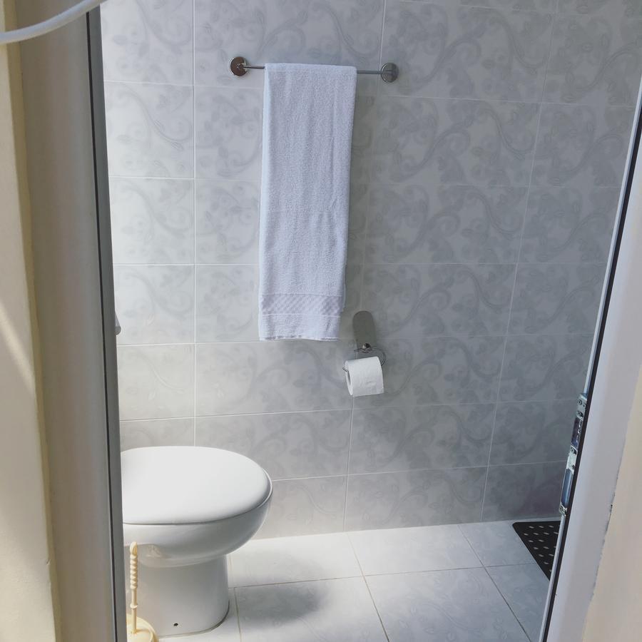 Hotel Guesthouse Lola Батумі Екстер'єр фото